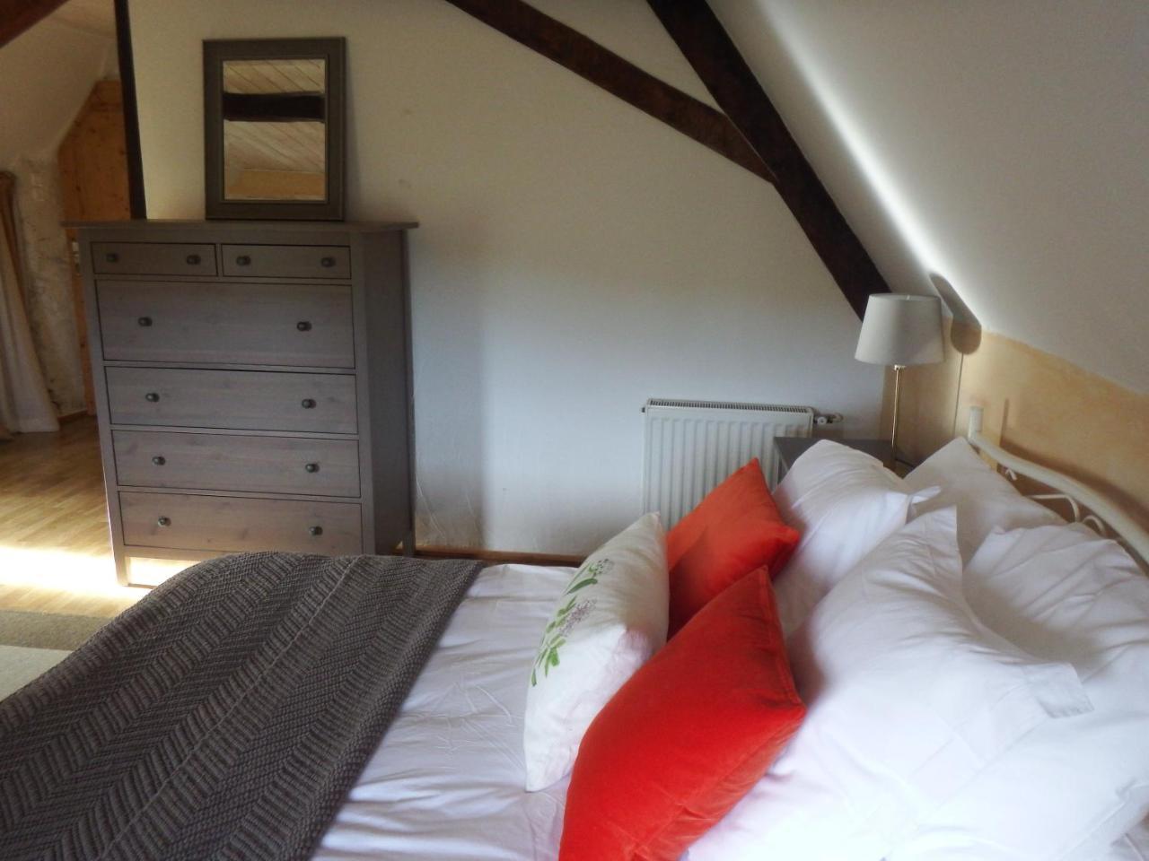 Bed and Breakfast Les Hauts Paturages Ossun-ez-Angles Exterior foto